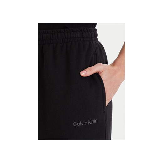 Calvin Klein Underwear Spodnie dresowe LV00QS7515 Czarny Regular Fit Calvin Klein Underwear XS MODIVO