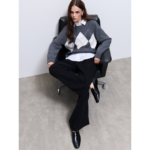 Mohito - Sztruksowe spodnie - czarny ze sklepu Mohito w kategorii Spodnie damskie - zdjęcie 186758558