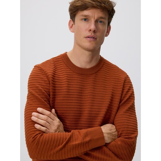 Reserved - Sweter z wiskozą - miedziany ze sklepu Reserved w kategorii Swetry męskie - zdjęcie 186759648
