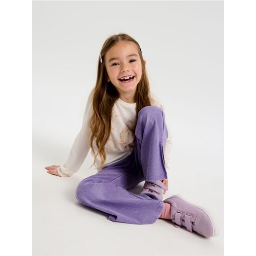 Sinsay - Trampki z efektem holograficznym - fioletowy Sinsay 35 Sinsay