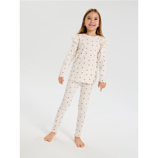 Sinsay - Prążkowana piżama dwuczęściowa w serca - kremowy - id: 506EV-01X - marki Sinsay - 186762179 Sinsay - Prążkowana piżama dwuczęściowa w serca - kremowy ze sklepu Sinsay w kategorii Piżamy dziecięce - zdjęcie 186762179