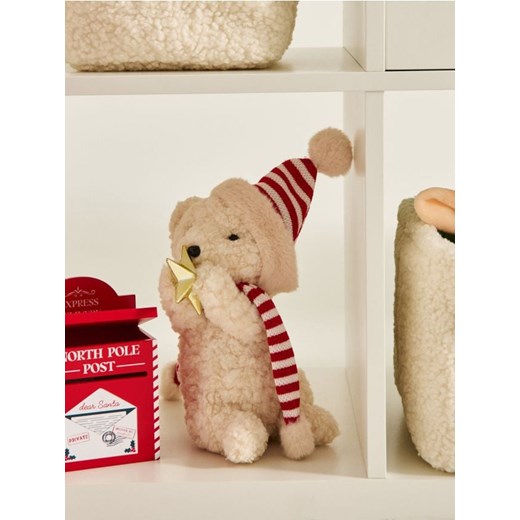 Sinsay - Świąteczna dekoracja – miś w czapce Mikołaja - czerwony ze sklepu Sinsay w kategorii Dekoracje bożonarodzeniowe - zdjęcie 186762226