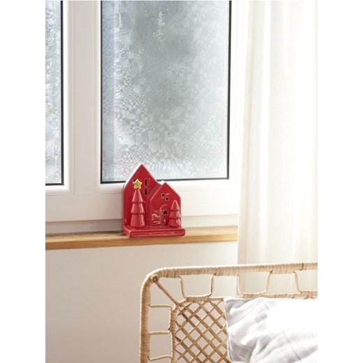 Sinsay - Ceramiczna dekoracja świąteczna w kształcie domu z choinkami - czerwony ze sklepu Sinsay w kategorii Dekoracje świąteczne - zdjęcie 186762417