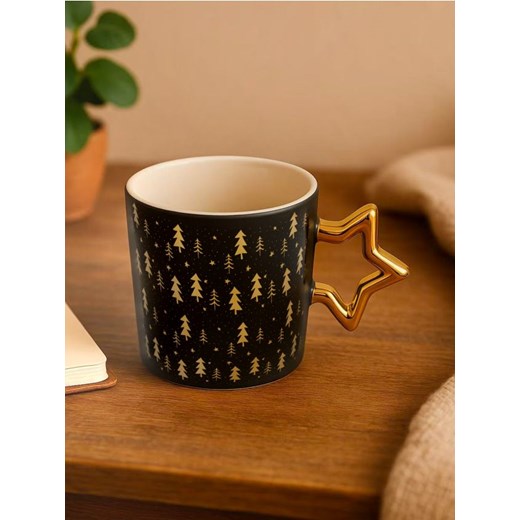 Sinsay - Ceramiczny kubek świąteczny ze złotym uchwytem w kształcie gwiazdki - czarny - id: 313GI-99X - marki Sinsay - 186764525 Sinsay - Ceramiczny kubek świąteczny ze złotym uchwytem w kształcie gwiazdki - czarny ze sklepu Sinsay w kategorii Kubki - zdjęcie 186764525