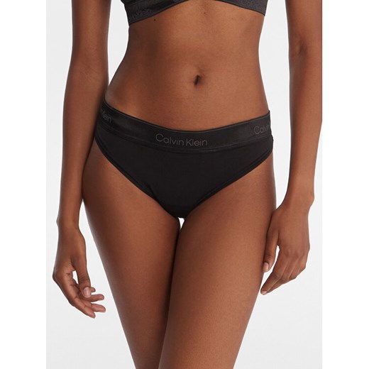Calvin Klein Underwear Stringi LV00QF8549 Czarny ze sklepu MODIVO w kategorii Majtki damskie - zdjęcie 186769076