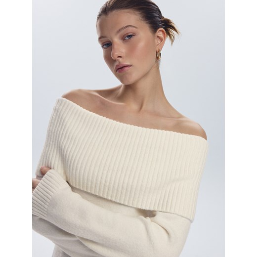 Reserved - Sweter z wykładanym golfem - kremowy ze sklepu Reserved w kategorii Swetry damskie - zdjęcie 186772675