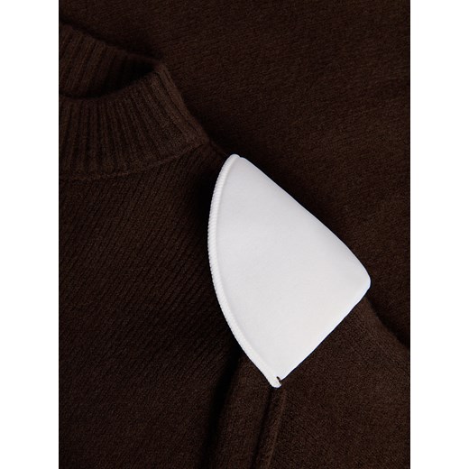 Reserved - Sweter z poduszkami na ramionach - ciemnobrązowy Reserved XL Reserved