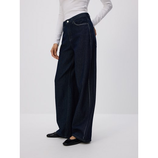 Reserved - Jeansy wide leg z aplikacjami - granatowy Reserved 42 Reserved