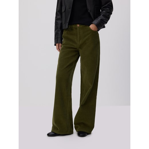 Reserved - Sztruksowe spodnie - zielony - id: ZR477-71X - marki Reserved - 186774095 Reserved - Sztruksowe spodnie - zielony ze sklepu Reserved w kategorii Spodnie damskie - zdjęcie 186774095