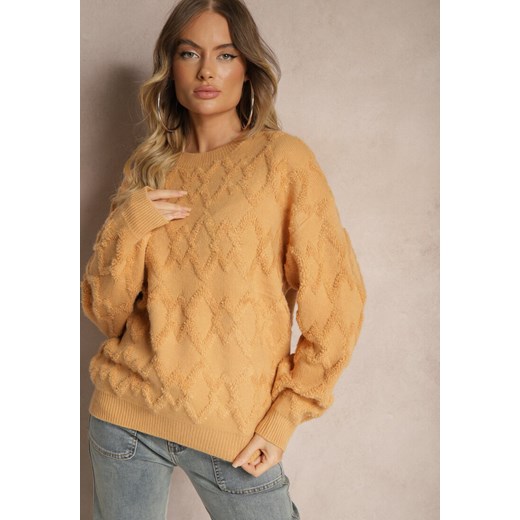 Żółty Luźny Sweter o Pudełkowym Kroju i Tłoczonym Splocie ze Ściągaczami Elomara - id: 2361-49-YELLOW - marki Renee - 186778366 Żółty Luźny Sweter o Pudełkowym Kroju i Tłoczonym Splocie ze Ściągaczami Elomara ze sklepu renee.pl w kategorii Swetry damskie - zdjęcie 186778366