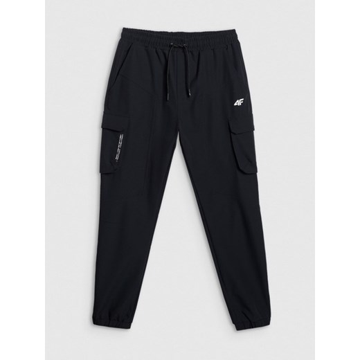 Męskie spodnie casual 4F 4FRAW25TTROM1631 - czarne ze sklepu Sportstylestory.com w kategorii Spodnie męskie - zdjęcie 186778908