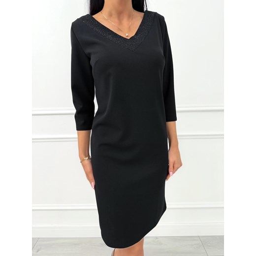Czarna Prosta Sukienka z Dekoltem V ze sklepu ModnaKiecka.pl w kategorii Sukienki - zdjęcie 186781179