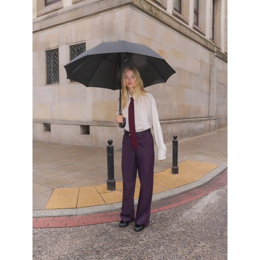 Reserved - Spodnie z paskiem - fioletowy ze sklepu Reserved w kategorii Spodnie damskie - zdjęcie 186781815