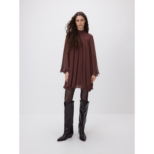 Reserved - Szyfonowa sukienka mini - ciemnobrązowy ze sklepu Reserved w kategorii Sukienki - zdjęcie 186782998