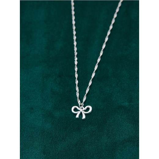Sinsay - Naszyjnik z zawieszką w kształcie kokardy - srebrny Sinsay One Size Sinsay