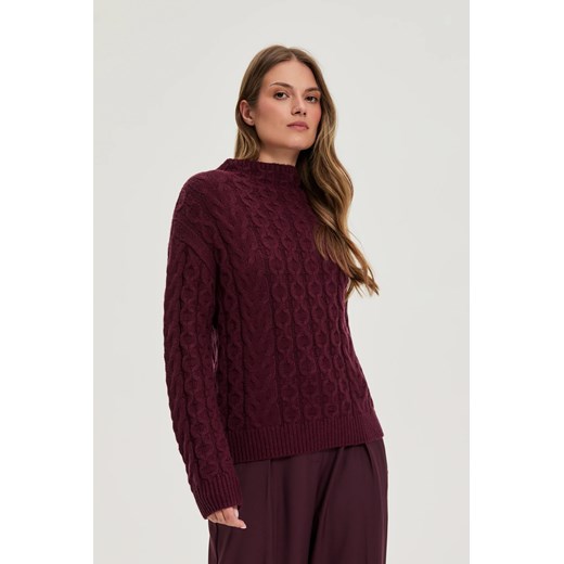Sweter z ozdobym splotem burgundowy - id: 32288 - marki Moodo.pl - 186793215 Sweter z ozdobym splotem burgundowy ze sklepu Moodo.pl w kategorii Swetry damskie - zdjęcie 186793215