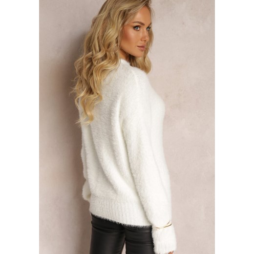 Biały Dzianinowy Sweter z Dłuższym Włosiem i Półgolfem Christiam Renee ONE SIZE renee.pl