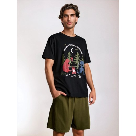 Sinsay - Bawełniana piżama z nadrukiem i kieszeniami - wielobarwny ze sklepu Sinsay w kategorii Piżamy męskie - zdjęcie 186799239