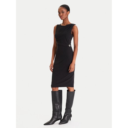 Guess Sukienka codzienna W5YK27 KAQL2 Czarny Regular Fit ze sklepu MODIVO w kategorii Sukienki - zdjęcie 186811045
