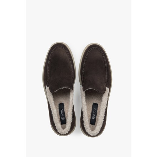 Estro: Ciemnobrązowe loafersy damskie na zimę z weluru naturalnego i futrzanym Estro 39 Estro