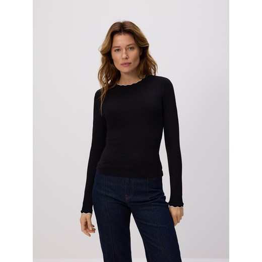 Reserved - Bluzka z kontrastową lamówką - czarny ze sklepu Reserved w kategorii Bluzki damskie - zdjęcie 186816365