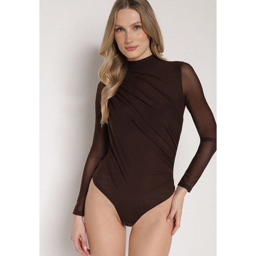 Brązowe Siateczkowe Body z Dodatkiem Wiskozy z Długim Rękawem i Stójką Lianasia ze sklepu born2be.pl w kategorii Body damskie - zdjęcie 186819116