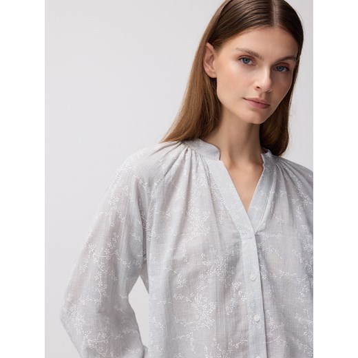 Reserved - Koszula z dodatkiem lnu - jasnoniebieski - id: 057IC-05X - marki Reserved - 186824787 Reserved - Koszula z dodatkiem lnu - jasnoniebieski ze sklepu Reserved w kategorii Koszule damskie - zdjęcie 186824787