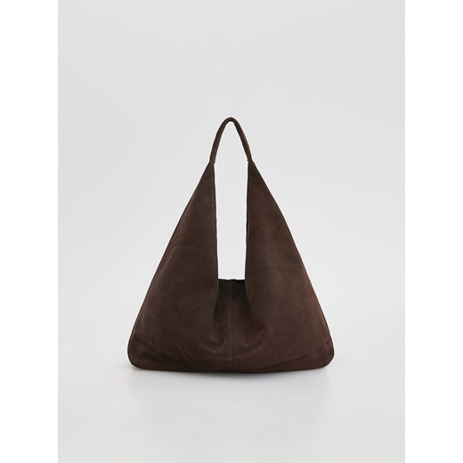 Reserved - Zamszowa torebka hobo - ciemnobrązowy ze sklepu Reserved w kategorii Torebki hobo - zdjęcie 186825057