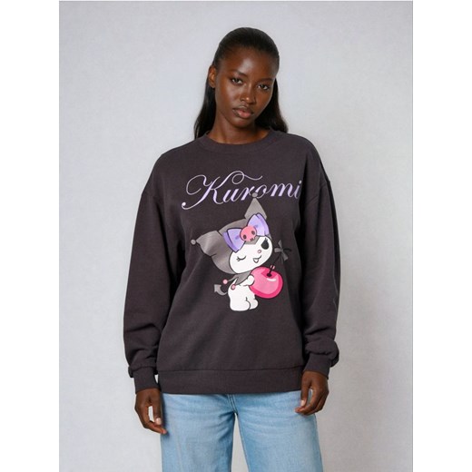 Sinsay - Bluza crewneck z nadrukiem Kuromi - szary - id: 898HJ-90X - marki Sinsay - 186825768 Sinsay - Bluza crewneck z nadrukiem Kuromi - szary ze sklepu Sinsay w kategorii Bluzy damskie - zdjęcie 186825768