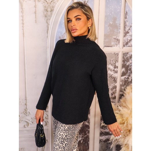 SWETER OVERSIZE Z PÓŁGOLFEM W PRĄŻKI- CZARNY - id: 20550 - marki Olika - 187047778 SWETER OVERSIZE Z PÓŁGOLFEM W PRĄŻKI- CZARNY ze sklepu olika.com.pl w kategorii Swetry damskie - zdjęcie 187047778