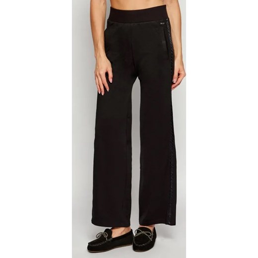 BOSS BLACK Spodnie dresowe B Texture | Relaxed fit ze sklepu Gomez Fashion Store w kategorii Spodnie damskie - zdjęcie 187187737