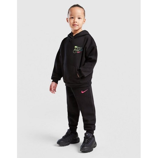 NIKE KOMPLET GLW RPT SWSH SET BLK B - id: 86N539-023 - marki Nike - 187188408 NIKE KOMPLET GLW RPT SWSH SET BLK B ze sklepu JD Sports  w kategorii Komplety chłopięce - zdjęcie 187188408