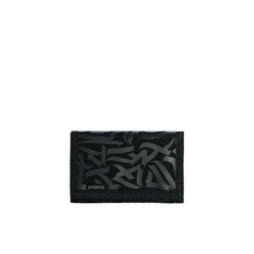 Cropp - Czarny portfel z nadrukiem - czarny ze sklepu Cropp w kategorii Portfele męskie - zdjęcie 187188847