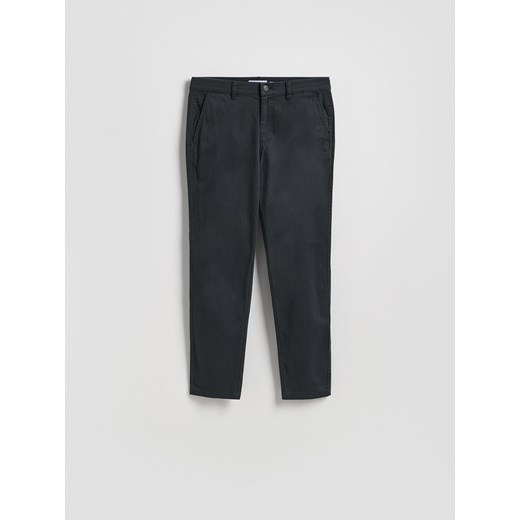 Reserved - Bawełniane spodnie chino slim - ciemnoszary ze sklepu Reserved w kategorii Spodnie męskie - zdjęcie 187191535