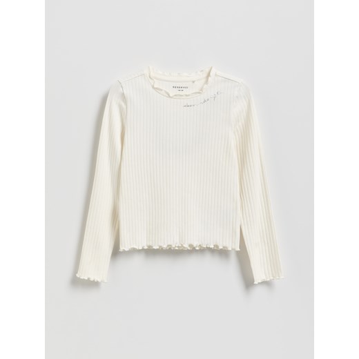 Reserved - Prążkowana koszulka - złamana biel ze sklepu Reserved w kategorii Bluzki dziewczęce - zdjęcie 187196386