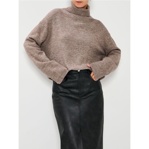 Sinsay - Golf basic - brązowy - id: 230GT-84M - marki Sinsay - 187200199 Sinsay - Golf basic - brązowy ze sklepu Sinsay w kategorii Swetry damskie - zdjęcie 187200199