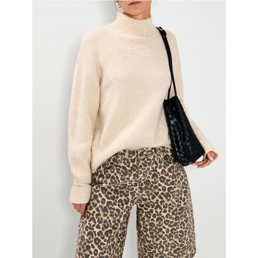 Sinsay - Prążkowany golf - beżowy ze sklepu Sinsay w kategorii Swetry damskie - zdjęcie 187200206
