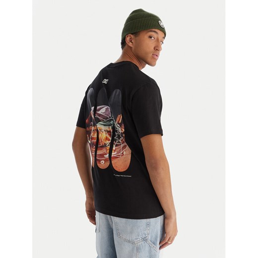 DC Shoes T-Shirt Handy Cam HSS EDYZT04379 Czarny Regular Fit ze sklepu MODIVO w kategorii T-shirty męskie - zdjęcie 187201325