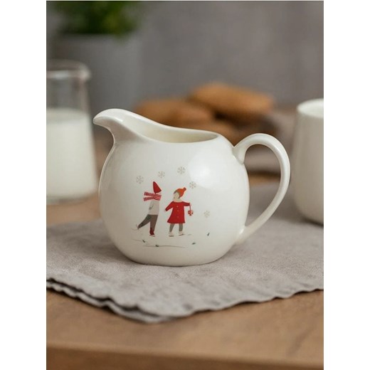 Sinsay - Świąteczny dzbanek z motywem dzieci spacerujących po śniegu - biały ze sklepu Sinsay w kategorii Dzbanki i zaparzacze - zdjęcie 187208669