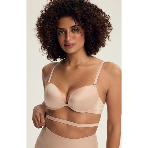Esotiq biustonosz push-up z odpinanymi ramiączkami Silky 43939-80X, Kolor beżowy, Rozmiar 65C, Esotiq - id: 221106 - marki Esotiq - 187209239 Esotiq biustonosz push-up z odpinanymi ramiączkami Silky 43939-80X, Kolor beżowy, Rozmiar 65C, Esotiq ze sklepu Primodo w kategorii Biustonosze - zdjęcie 187209239
