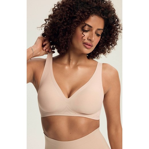 Esotiq biustonosz push-up beżowy Sleeky 43908-80X, Kolor beżowy, Rozmiar L, Esotiq - id: 221244 - marki Esotiq - 187209519 Esotiq biustonosz push-up beżowy Sleeky 43908-80X, Kolor beżowy, Rozmiar L, Esotiq ze sklepu Primodo w kategorii Biustonosze - zdjęcie 187209519
