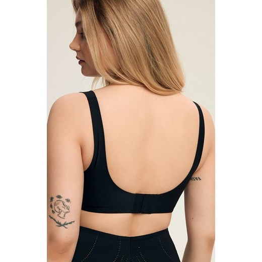 Esotiq biustonosz push-up czarny Sleeky 43908-99X, Kolor czarny, Rozmiar L, Esotiq ze sklepu Primodo w kategorii Biustonosze - zdjęcie 187209525