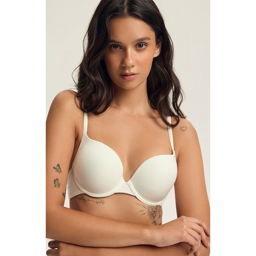 Esotiq biustonosz super push-up Bloovii Arien 43903-01X, Kolor kremowy, Rozmiar 65B, BLOOVII ze sklepu Intymna w kategorii Biustonosze - zdjęcie 187211117