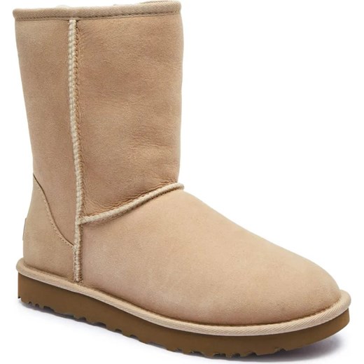 UGG Śniegowce W CLASSIC SHORT II | zamsz ze sklepu Gomez Fashion Store w kategorii Śniegowce damskie - zdjęcie 187211489