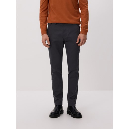 Reserved - Spodnie chino slim - ciemnoszary - id: 516GC-90X - marki Reserved - 187216909 Reserved - Spodnie chino slim - ciemnoszary ze sklepu Reserved w kategorii Spodnie męskie - zdjęcie 187216909