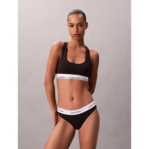 Calvin Klein Underwear Stringi ze sklepu Gomez Fashion Store w kategorii Majtki damskie - zdjęcie 187221359