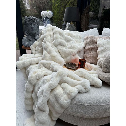 Elizabed Pled w kolorze kremowym ze sklepu Limango Polska w kategorii Tekstylia - zdjęcie 187228395