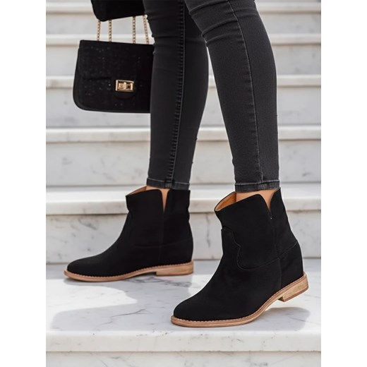 Royalfashion Botki a'la kowbojki na krytym koturnie Blueston ze sklepu royalfashion.pl w kategorii Botki - zdjęcie 187234378