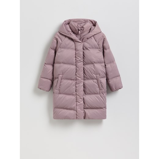 Reserved - Pikowany płaszcz z naturalnym puchem - fioletowy ze sklepu Reserved w kategorii Płaszcze dziewczęce - zdjęcie 187238457