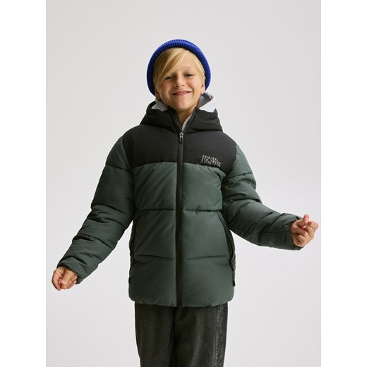 Reserved - Kurtka z kapturem - ciemnozielony ze sklepu Reserved w kategorii Kurtki chłopięce - zdjęcie 187240708